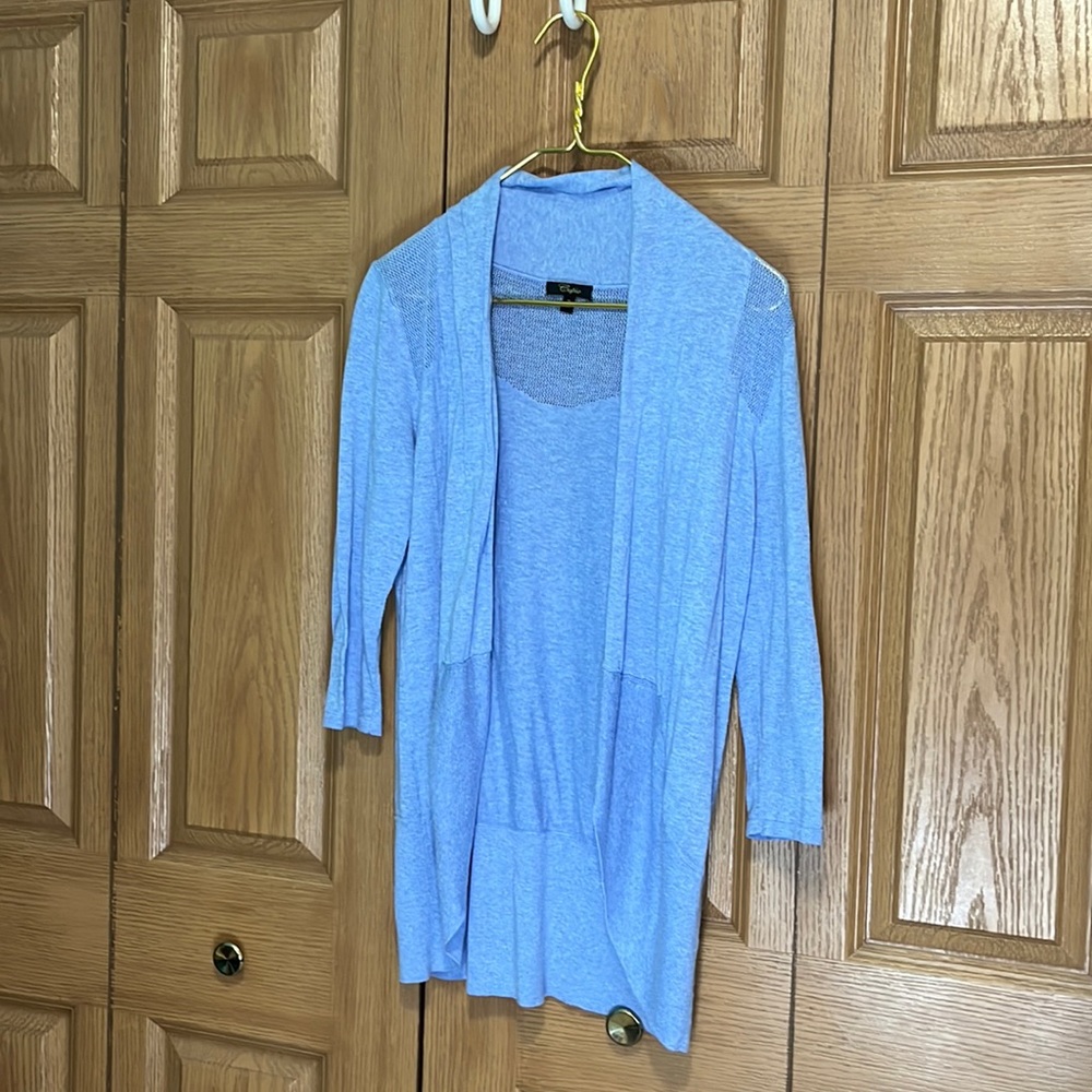 Lightweight cardigan light blue three-quarter length sleeves sm med women’s